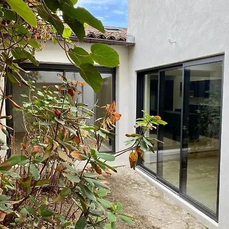 Loft Rochegude דירה אלבי